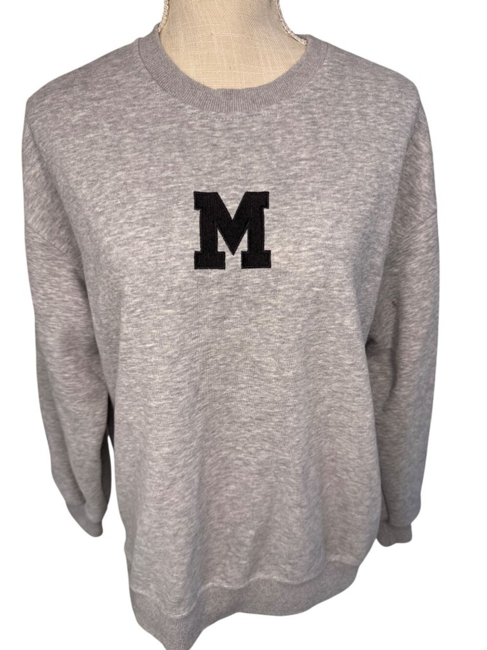 Commense Series Of Minimalism Gray Sweatshirt Black Embroidered S Logo Casual St